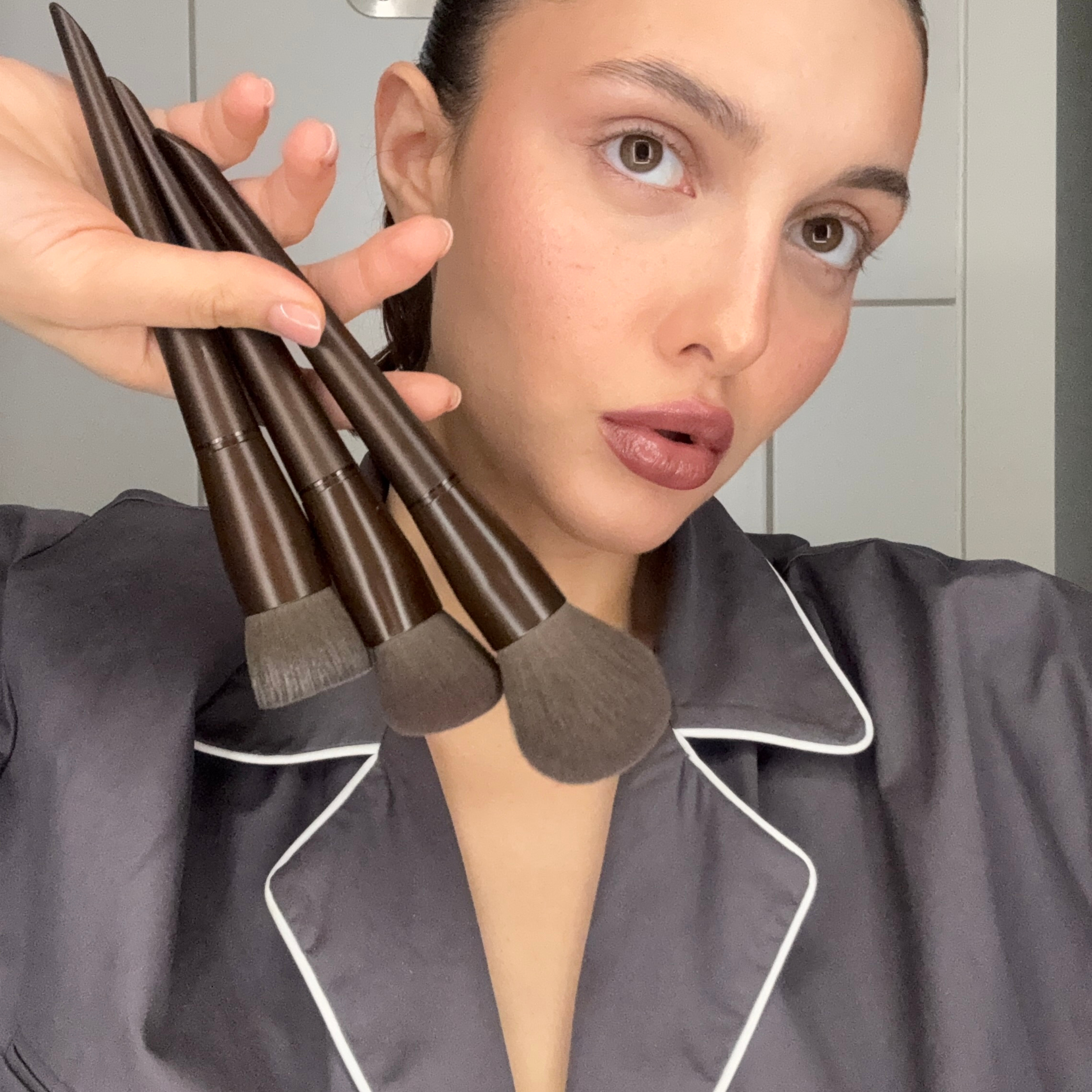 Pro Set Lévaia Cosmetics