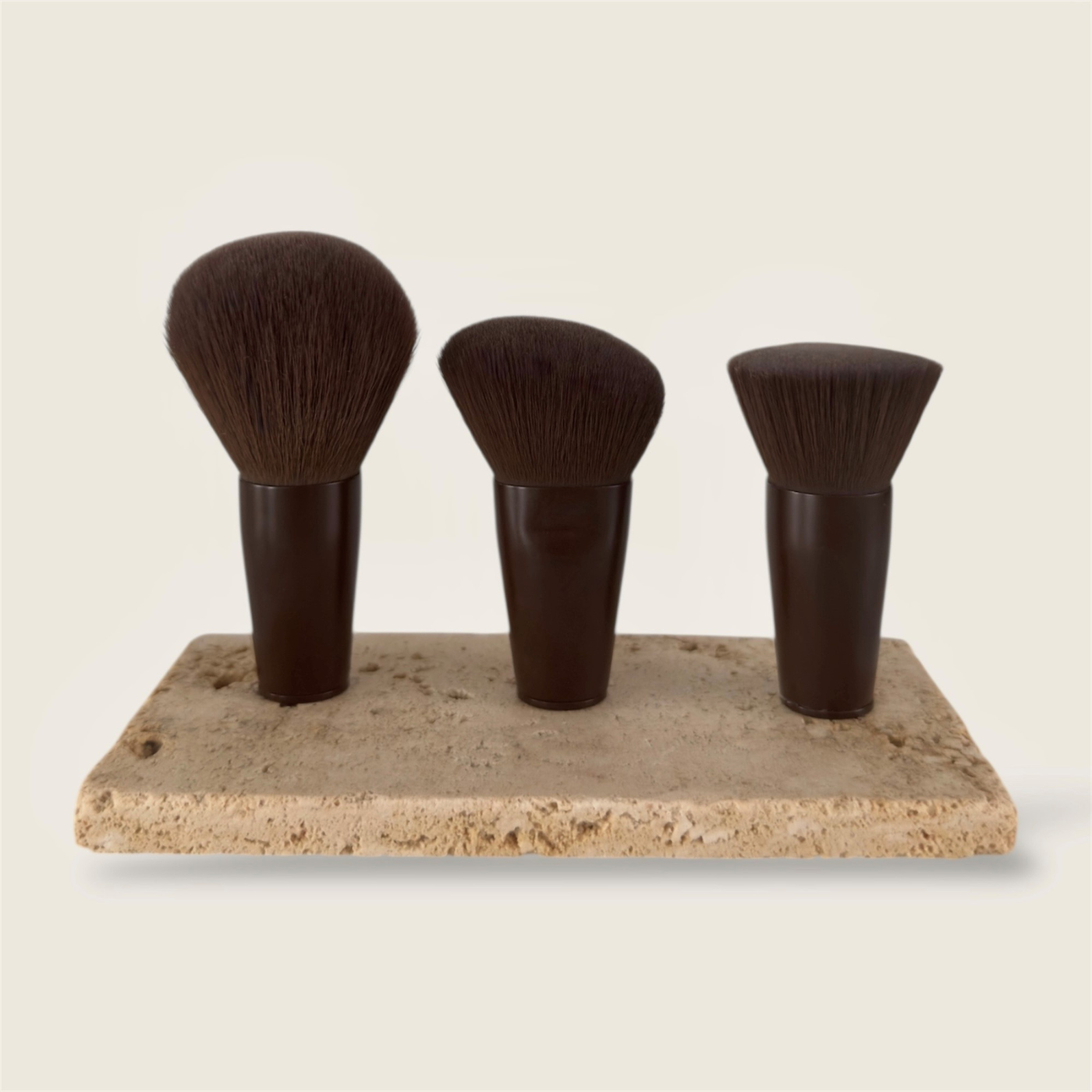 Make up Pinsel, interchangeable, refillable, dunkelbraun, vegan, abnehmbarer Aufsatz, makeup, blush, foundation, powder, contour, brush, girl, sustainable, travel case, girls, beauty, cosmetic, refills